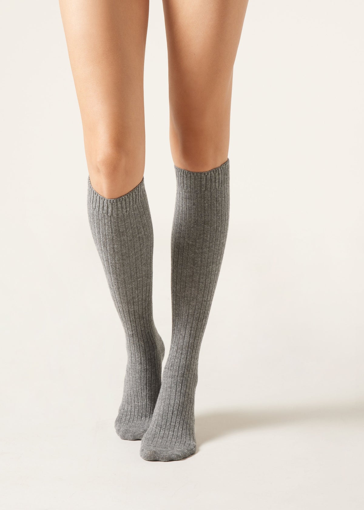 Women's Ribbed Wool Knee High Socks